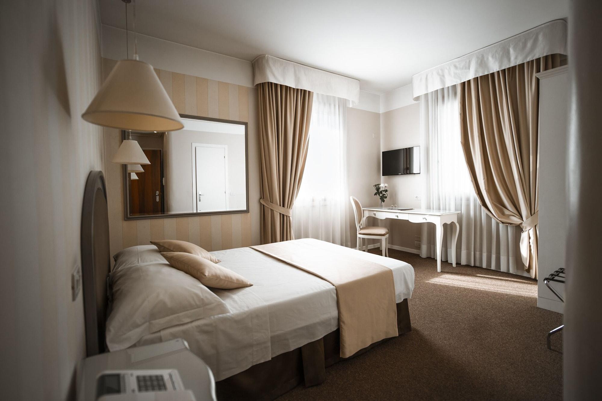 Bonotto Hotel Belvedere Bassano del Grappa Esterno foto