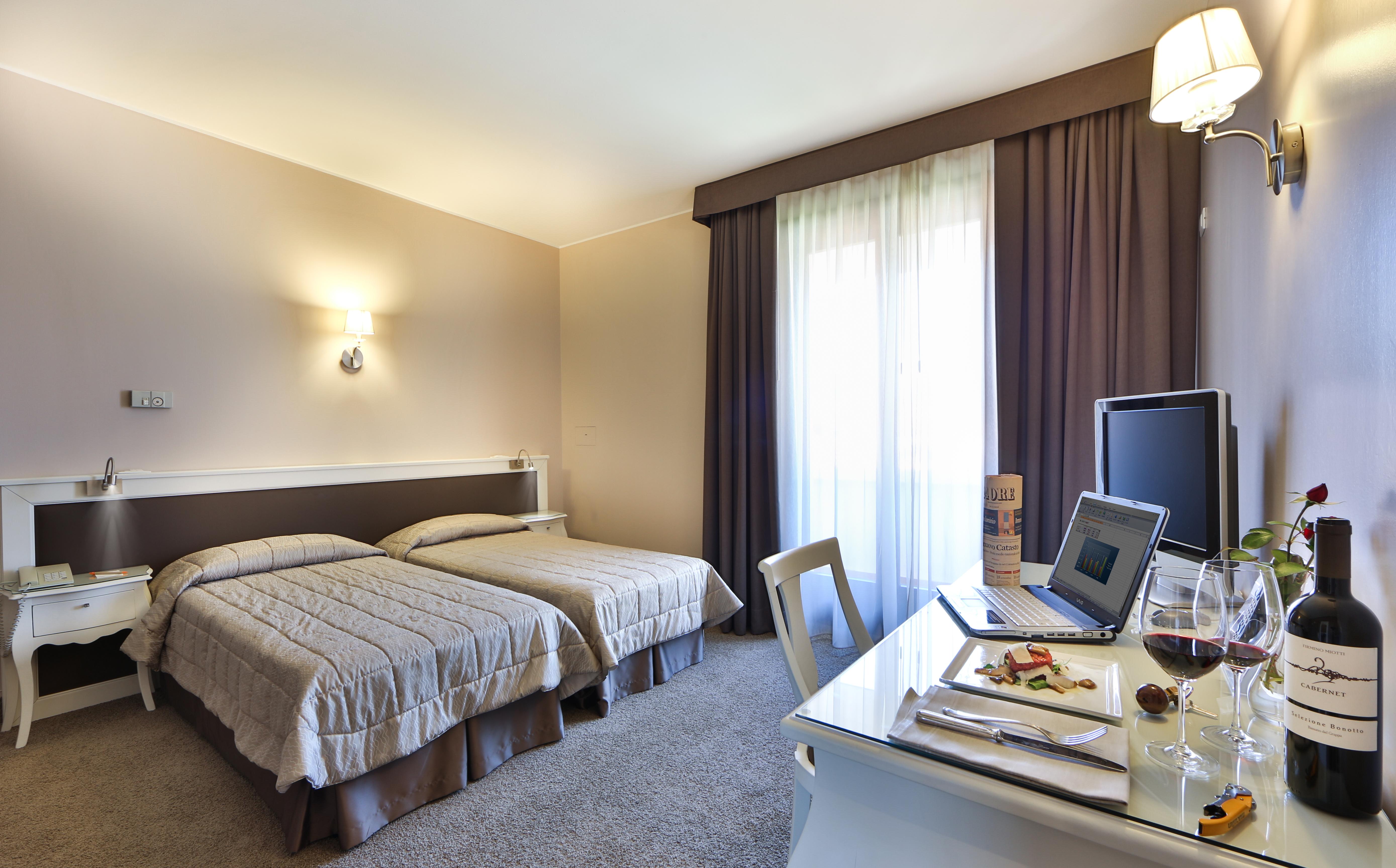 Bonotto Hotel Belvedere Bassano del Grappa Esterno foto