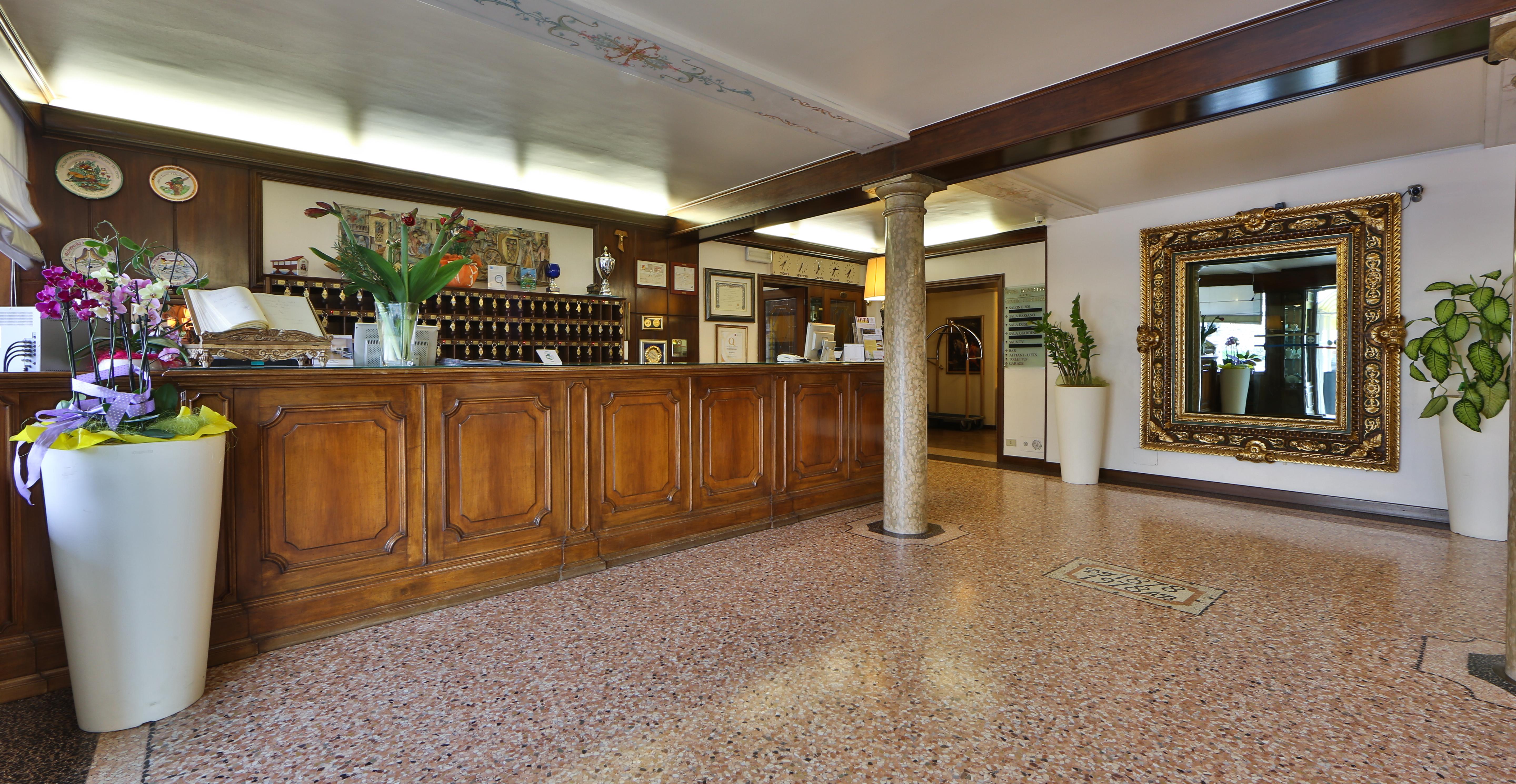 Bonotto Hotel Belvedere Bassano del Grappa Esterno foto